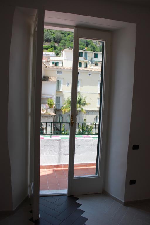 Casa Vacanze Nonna Raffa Amalfi Exterior foto