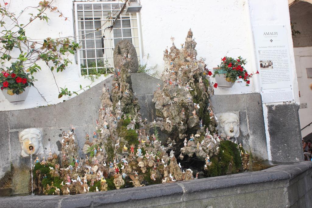 Casa Vacanze Nonna Raffa Amalfi Exterior foto